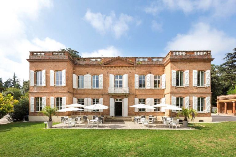 Bâtisse 18ème siècle Domaine de Montjoie